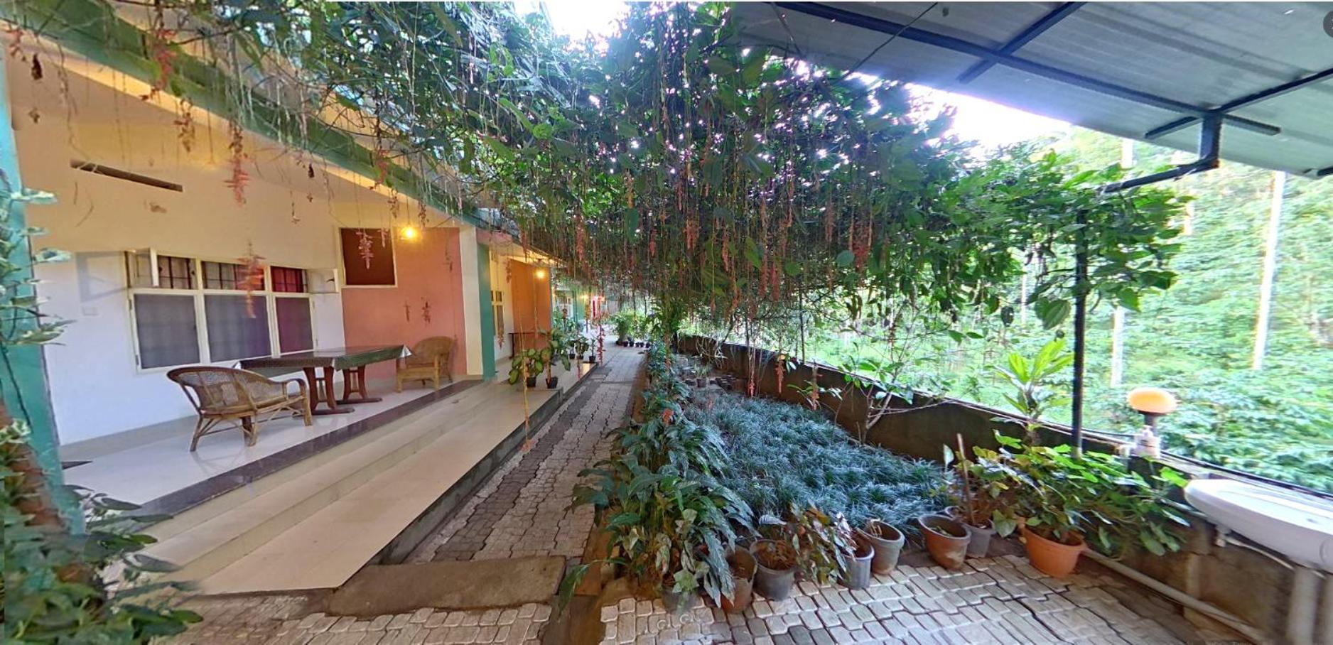Wayanad Royal Stream Bed & Breakfast Kalpetta Exterior photo